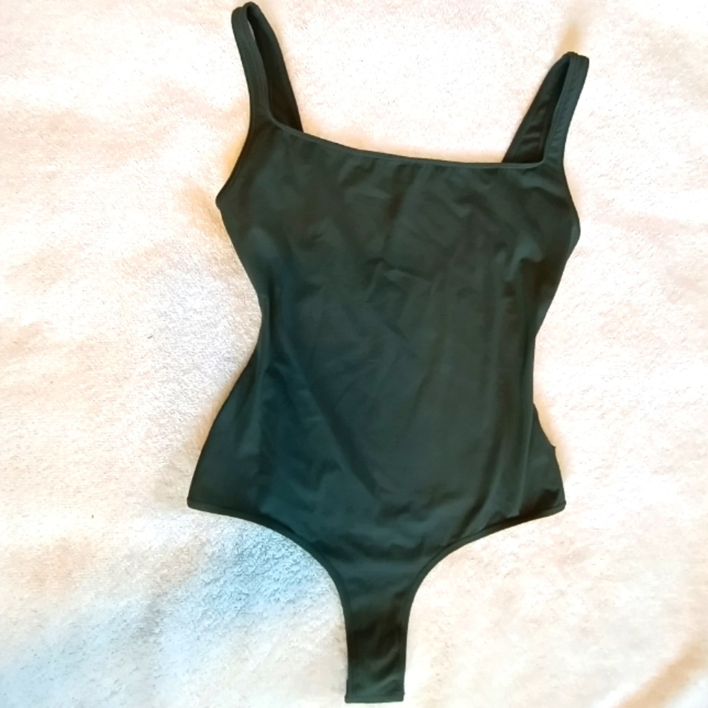 SKIMS Bodysuit